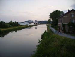 Le Canal et la Z.I.